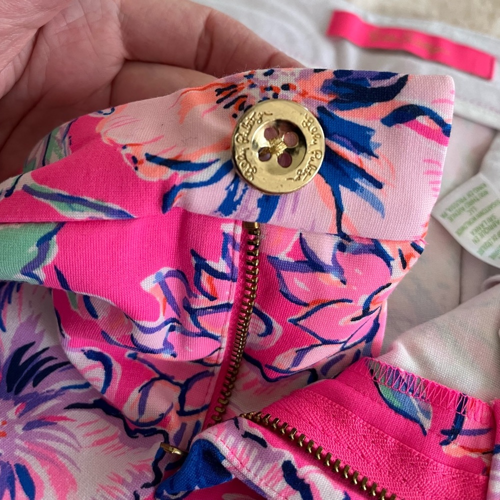 Lilly Pulitzer Pink Floral Scallop Shorts 10 EUC! - Picture 6 of 11